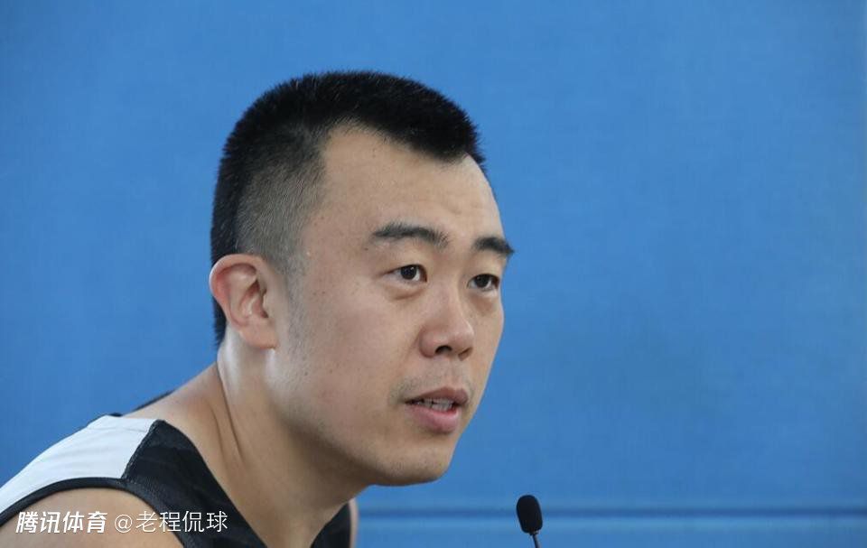 第50分钟，卢卡库禁区前沿拿球，摆脱防守后起脚低射，球稍稍偏出立柱！